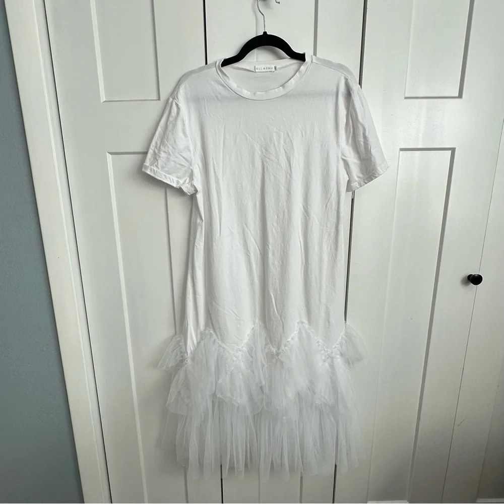 Ella Dress in White with Tulle Skirt -Large - Picture 1 of 5